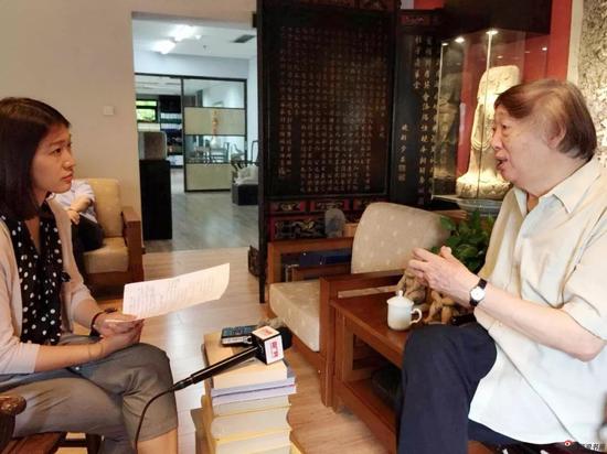 冯骥才接受之声记者专访