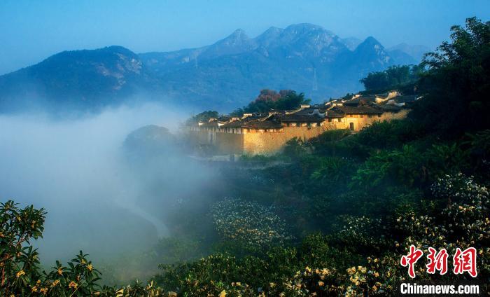 东关寨仙境。　钟鹰 摄